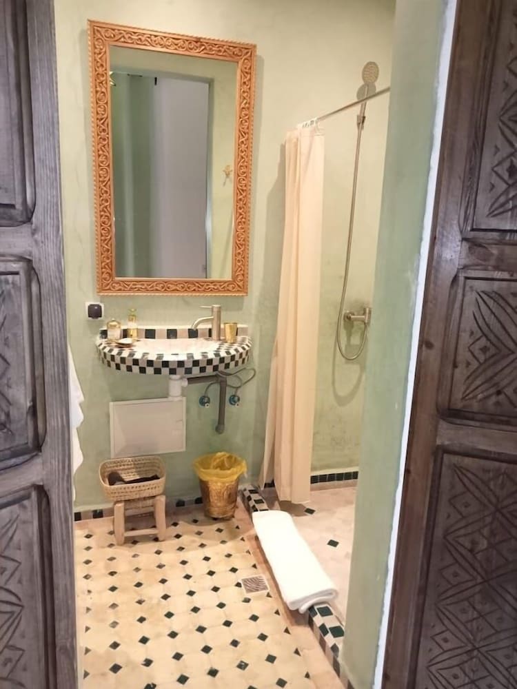 Фото Riad Beni Sidel