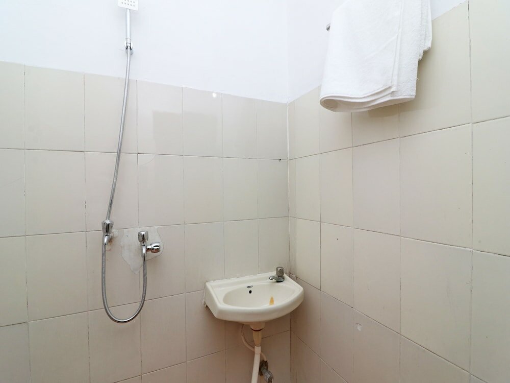 Фото Spot On 42402 Doon Inn