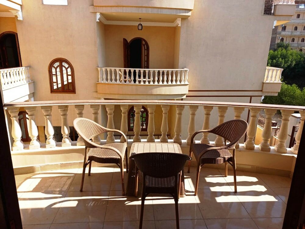 Фото Mikhaila Guest House