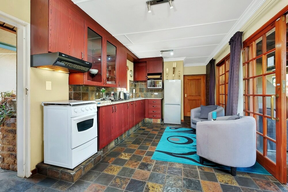 Фото Staniland Guesthouse