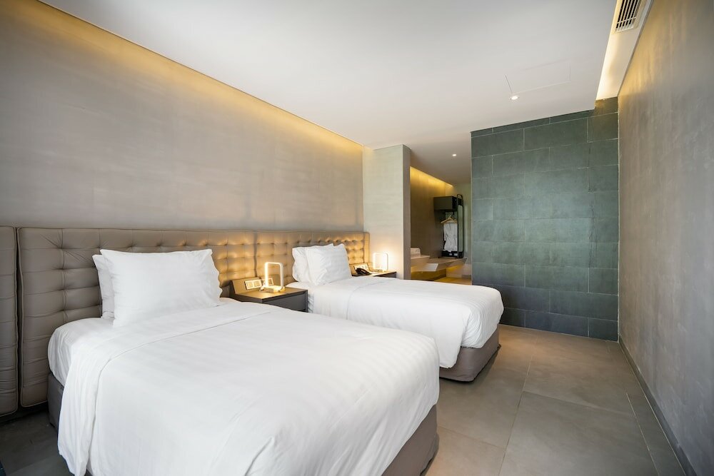 Фото M Suite Danang Beach