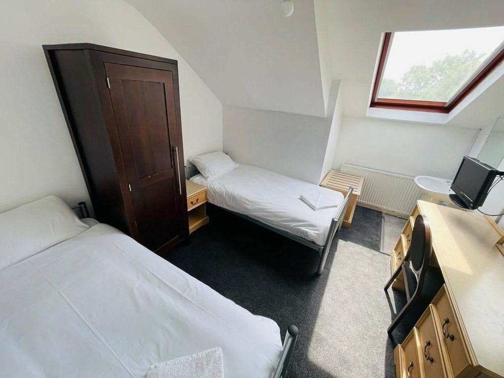 Фото Oyo National Hotel