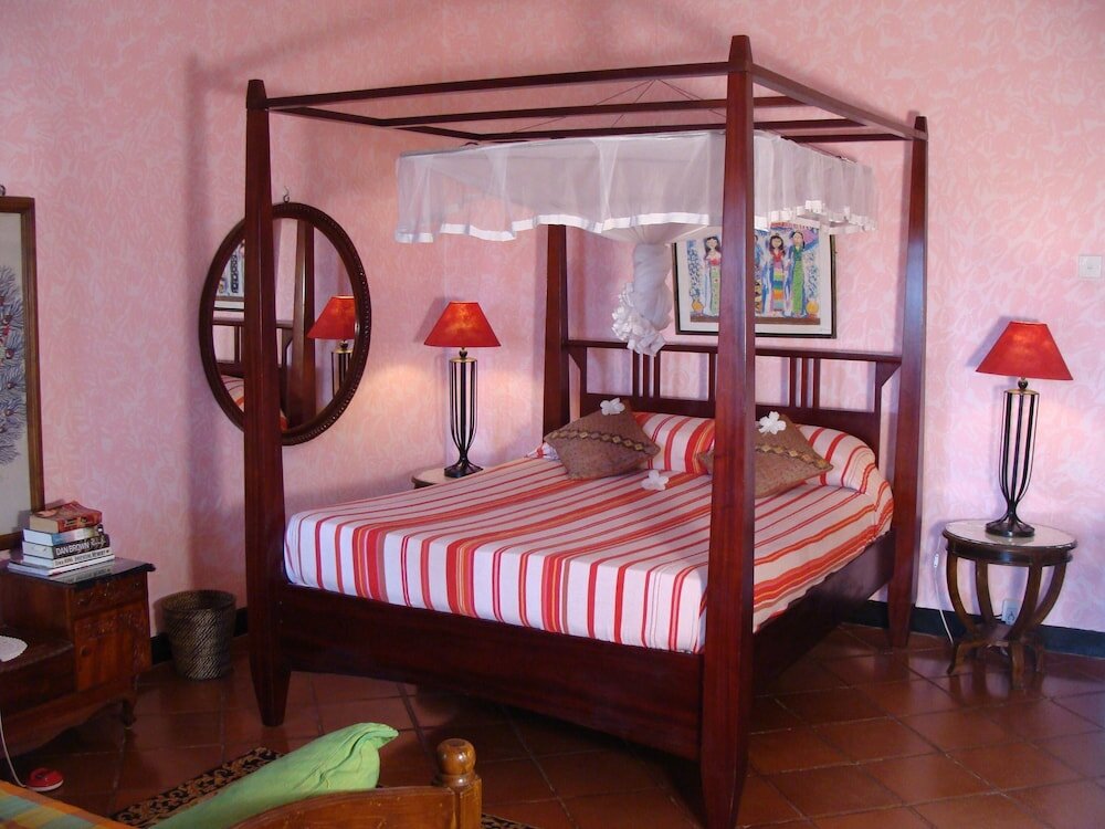 Фото The Icebear Guesthouse