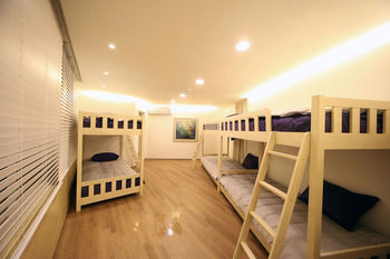 Фото Guest House Pil Une - Hostel