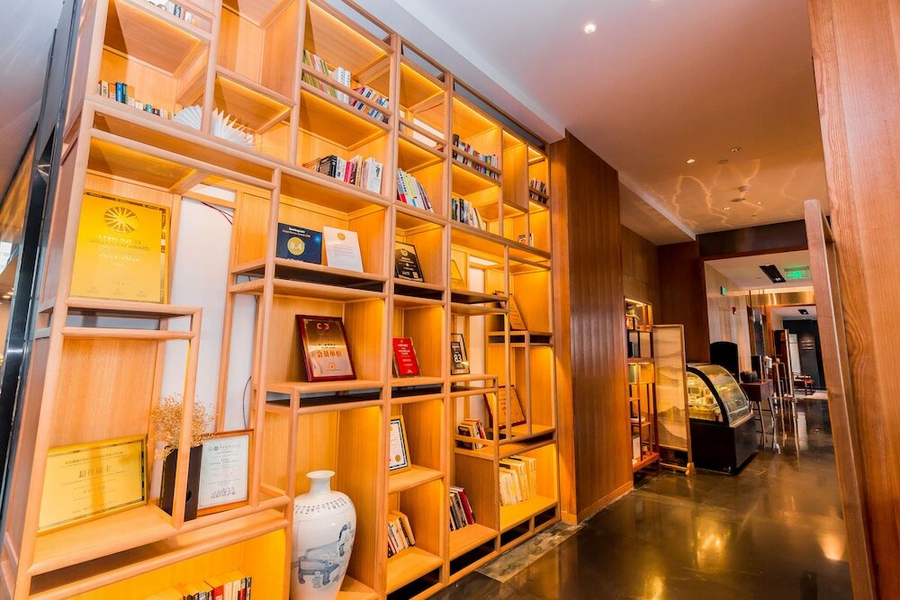 Фото H'Elite Hotel