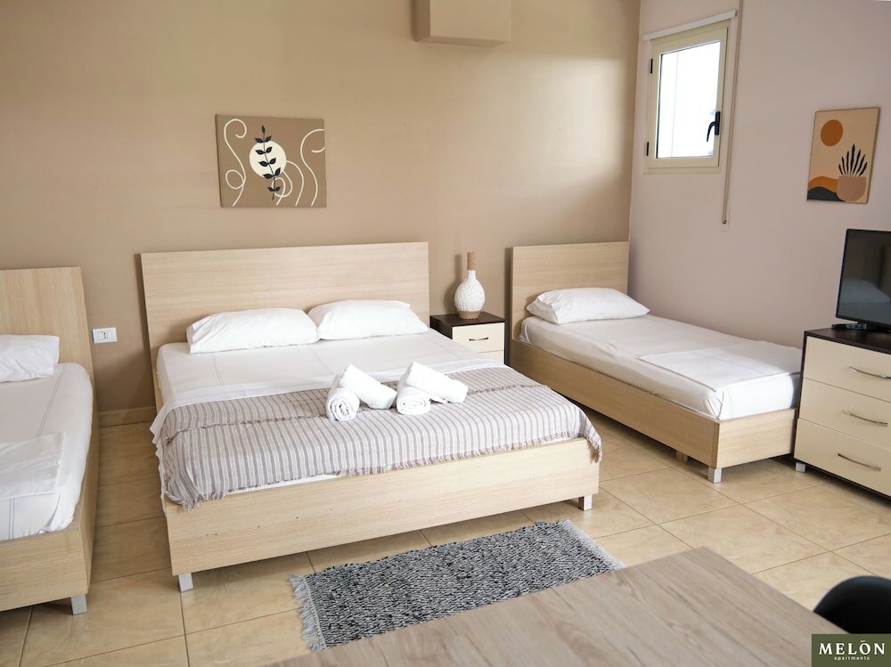 Фото Kondo Stays - Melon Apartments