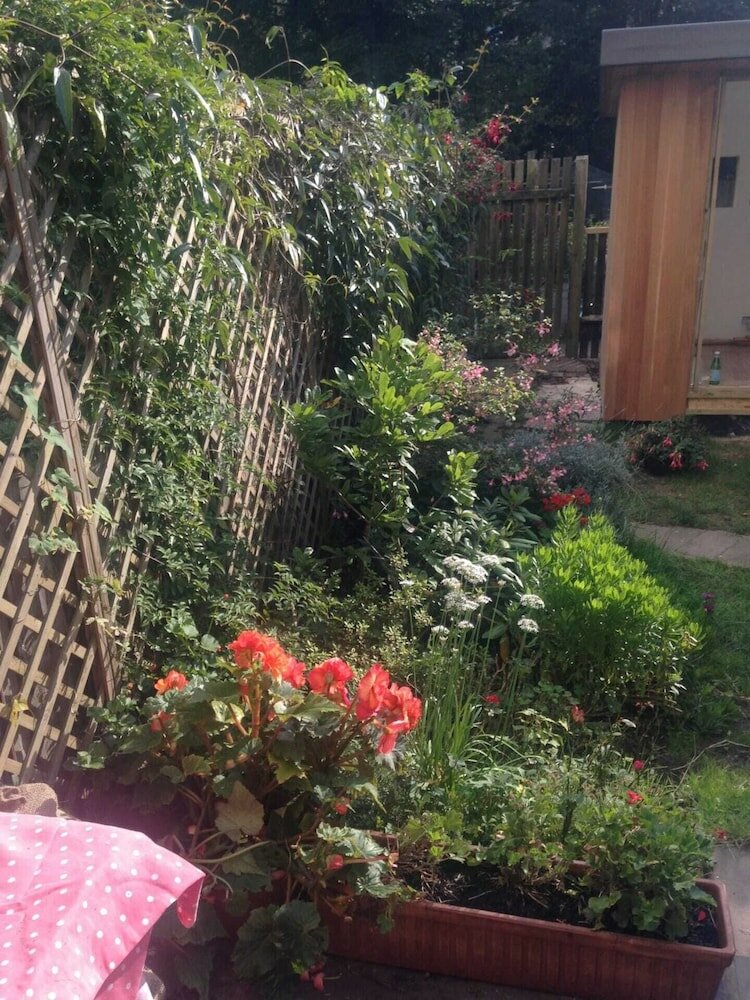 Фото Modern 3 Bedroom Apartment in Brixton