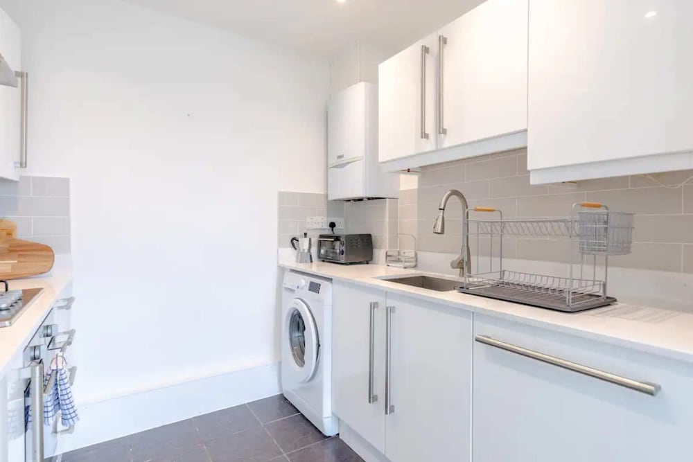 Фото Serene 1bd Canal-side Flat w Terrace - Haggerston