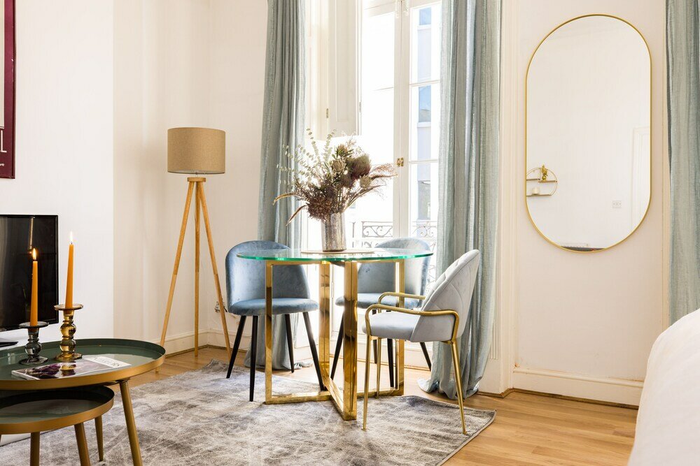 Фото Mornington Crescent Apartments