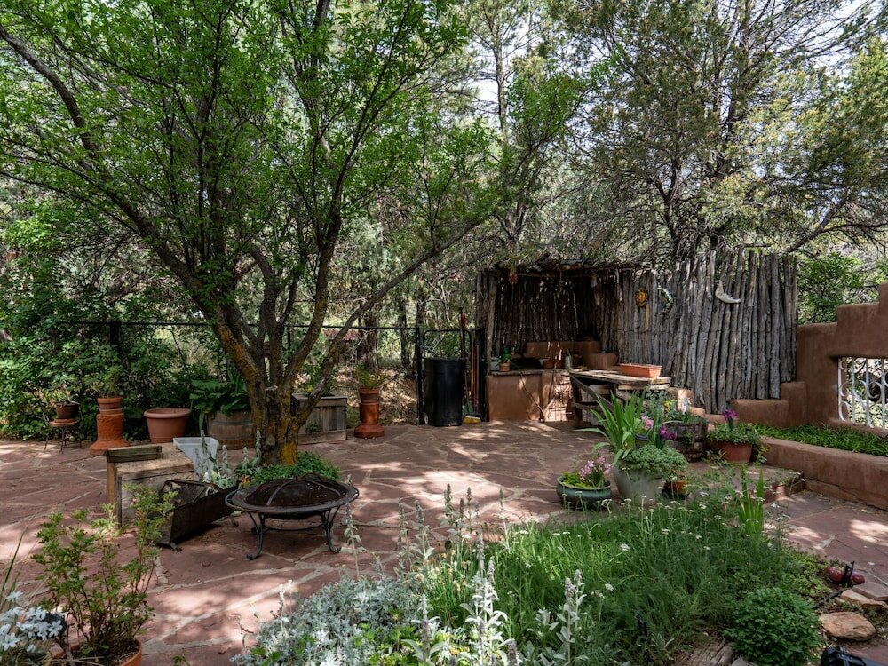 Фото The House of 5 Porches