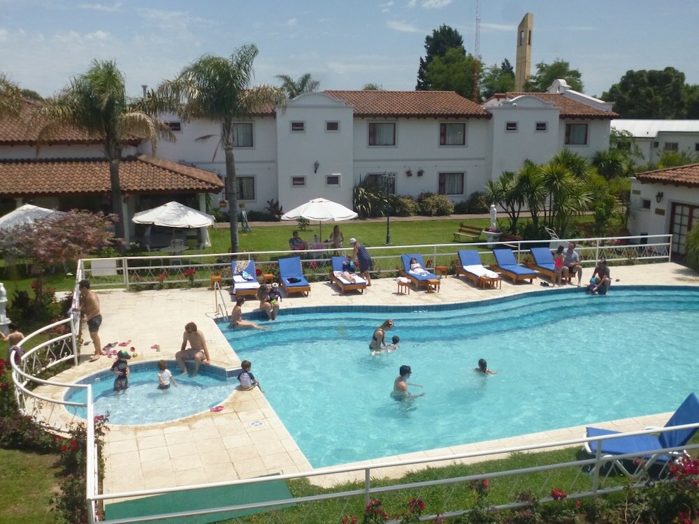 Фото Hotel Garden House