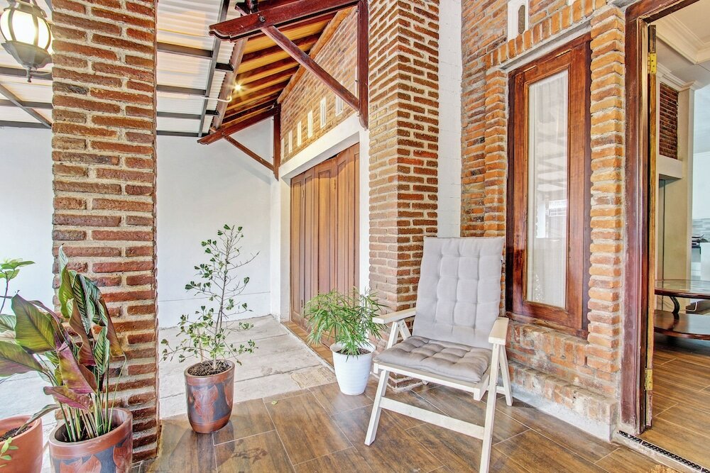 Фото Oyo 92757 Ndalem Pusponyidro Syariah