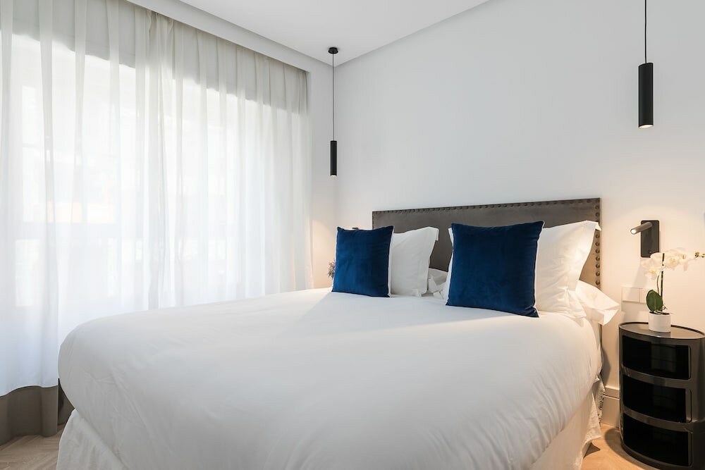 Фото Feelathome Waldorf Suites Apartments