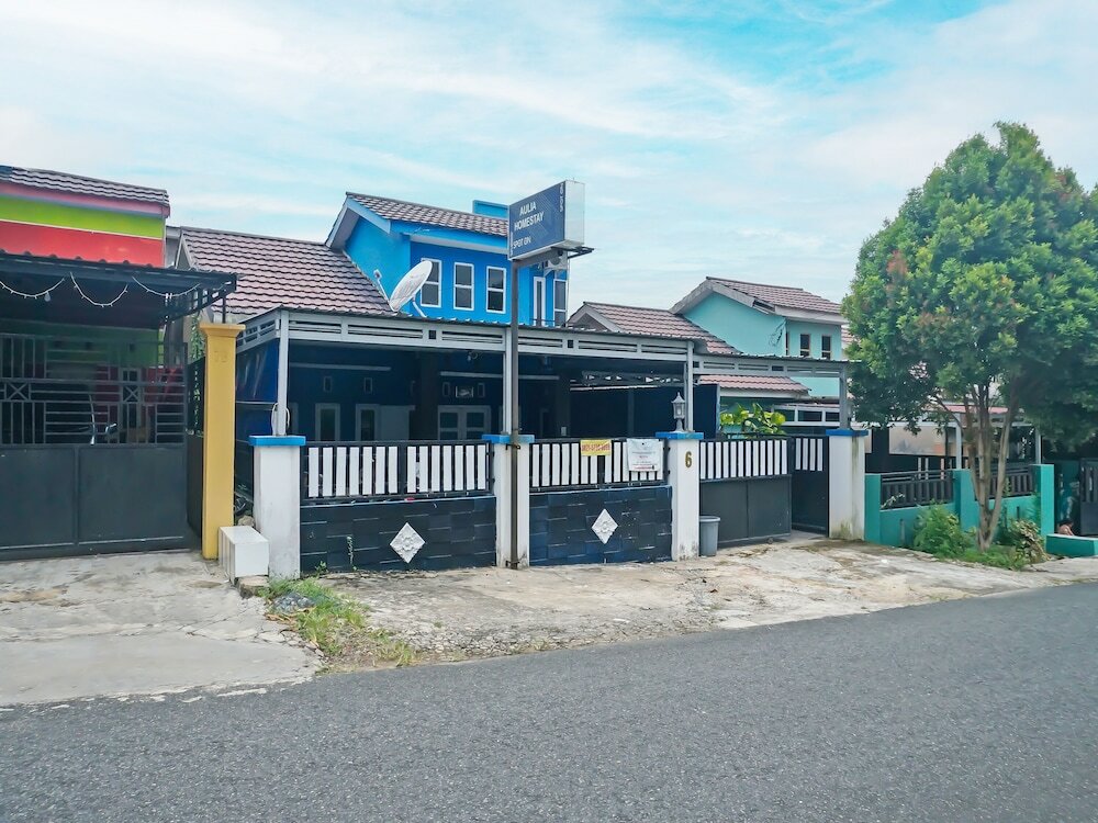 Фото Oyo 2954 Aulia Homestay