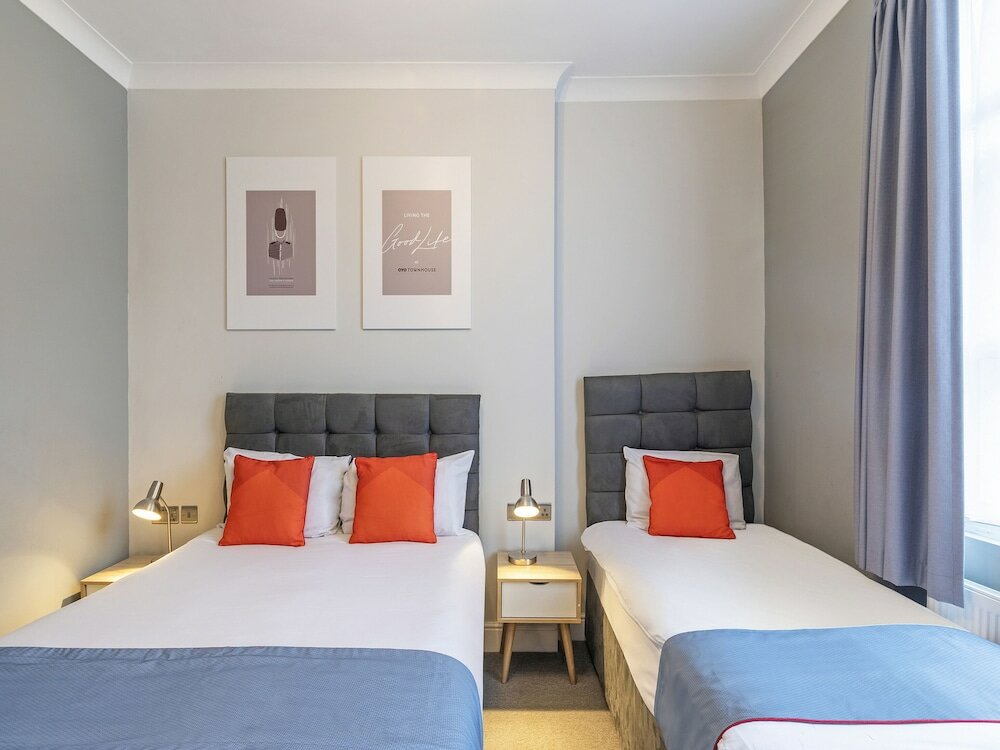 Фото Oyo Townhouse Apollo, Hyde Park