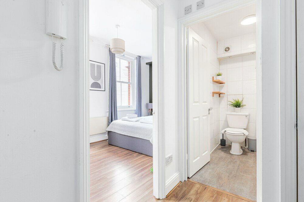 Фото The Brick Lane Apartments