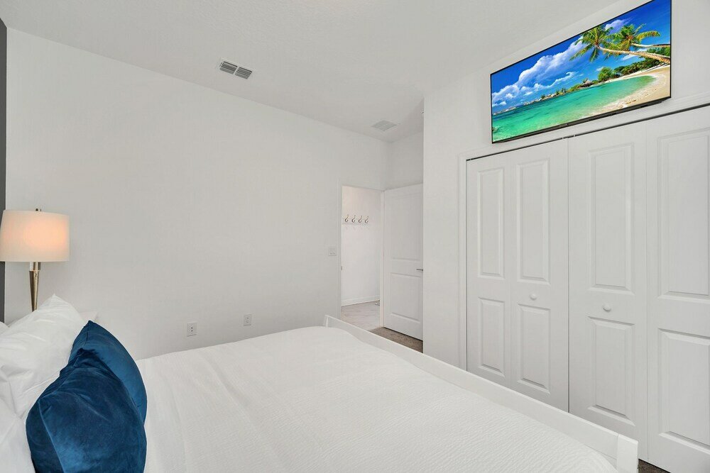 Фото 4200 Paragraph Drive