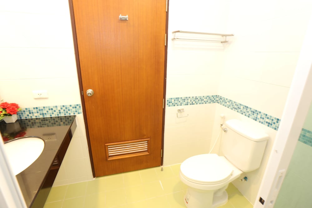 Фото Rojjana Residence