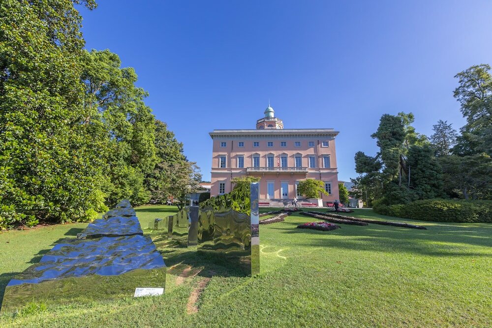 Фото отеля 2