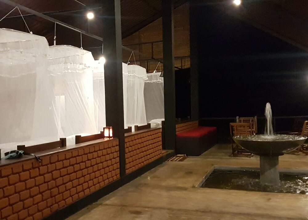 Фото The Elephant Pass Yala - Hostel
