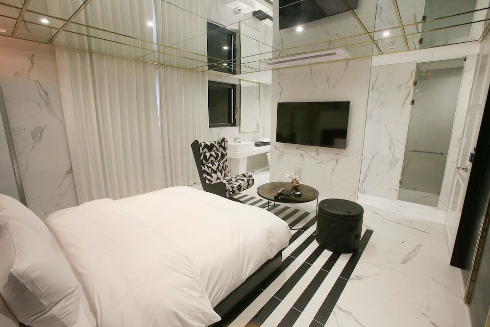 Фото Yeoksam Tria