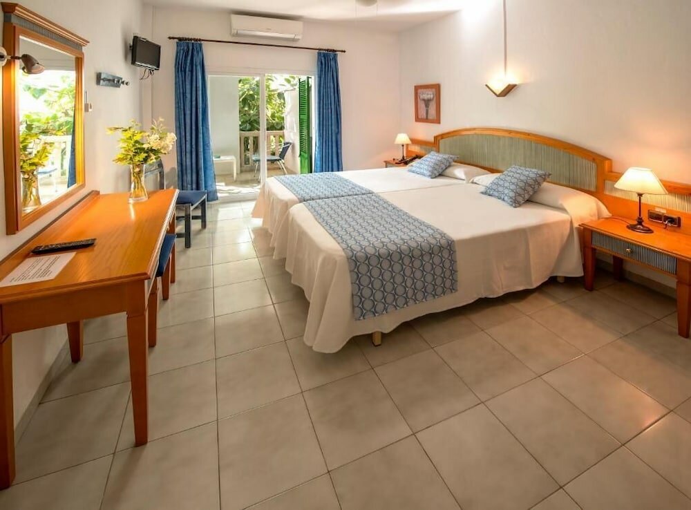 Фото Hotel Martorell