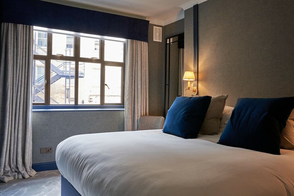 Фото The Capital Hotel Apartments & Townhouse