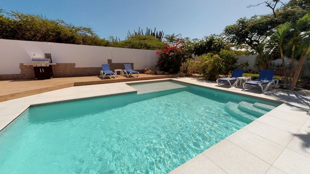 Фото Boca Catalina Modern Villa