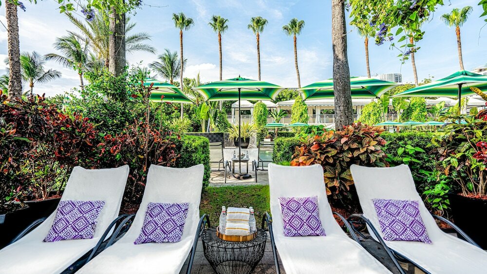 Фото Kimpton Surfcomber Hotel, an Ihg Hotel