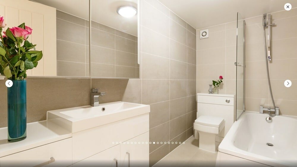 Фото The Honeycomb Apartment