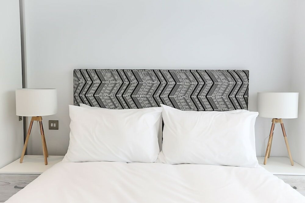 Фото King John Court Apartments