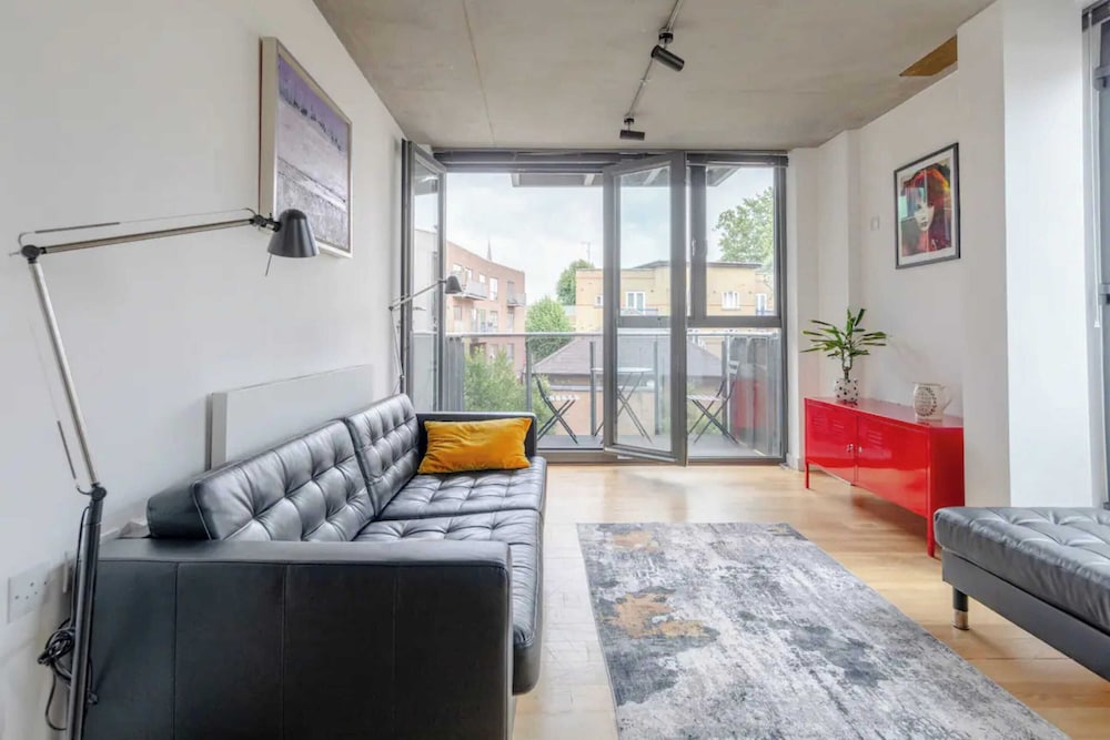 Фото Beautiful & Bright 2bd Flat - Dalston!