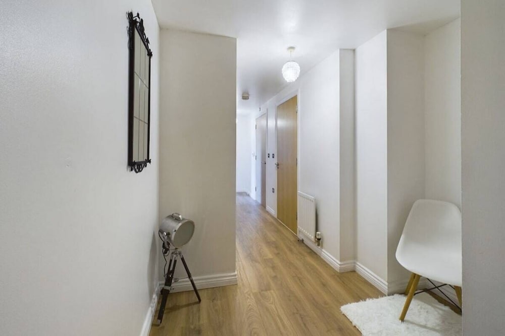 Фото The Battersea Sanctuary - Classy 1bdr Flat With Terrace