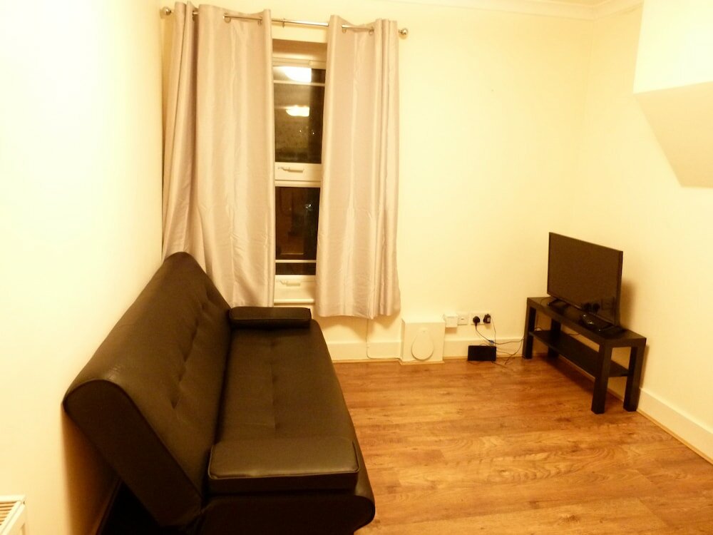 Фото Ss Property Hub - Canary Wharf Apartment