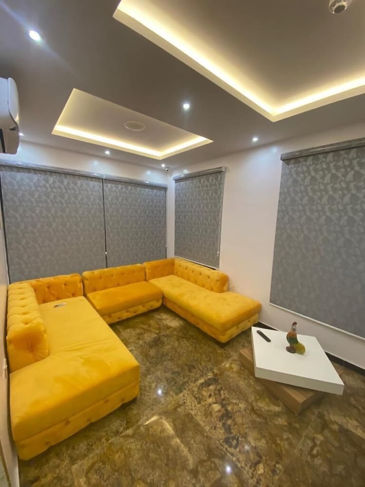 Фото God's Touch Apartment