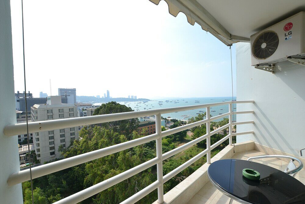 Фото Condo Express View Talay 6