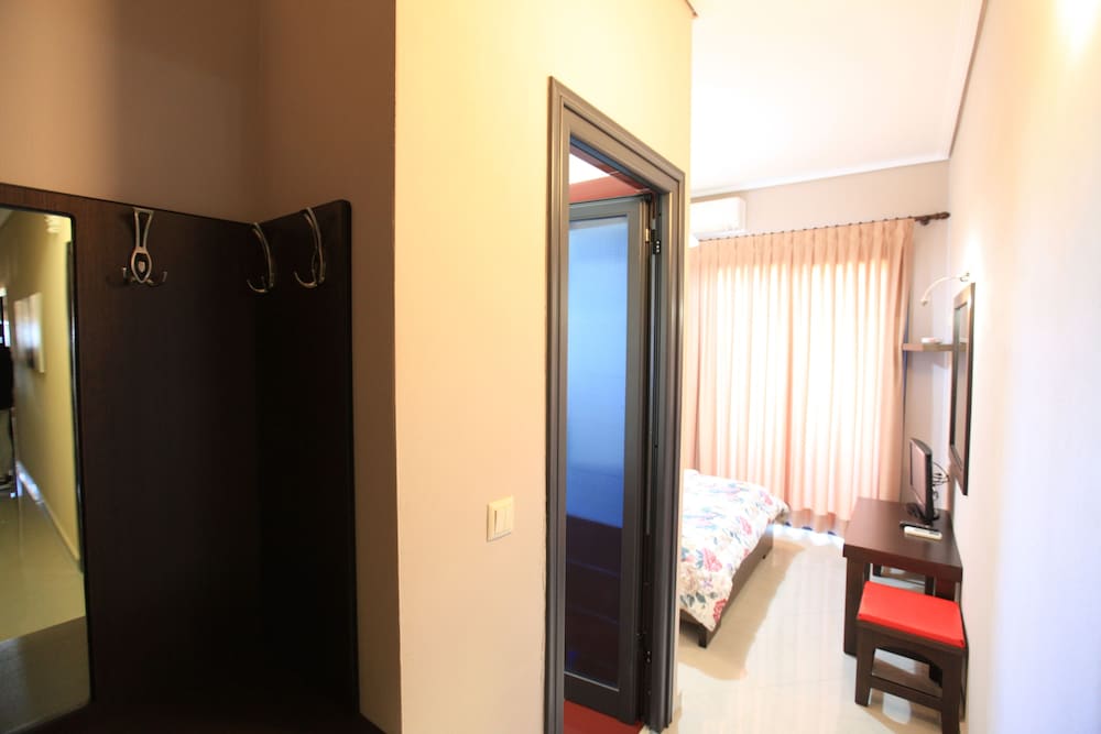 Фото White Palace Hotel