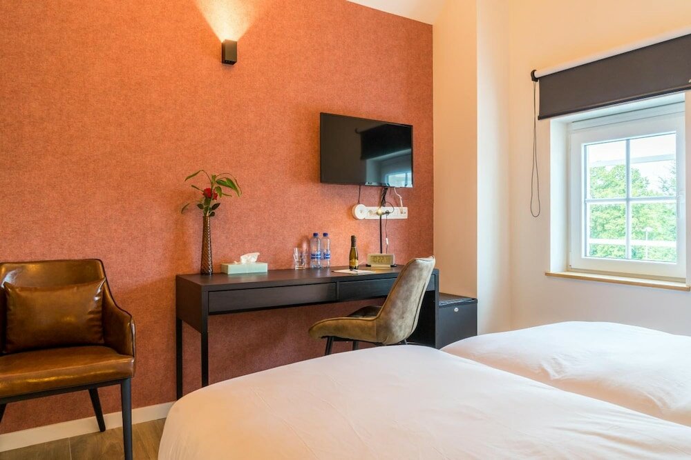 Фото Hotel Huron