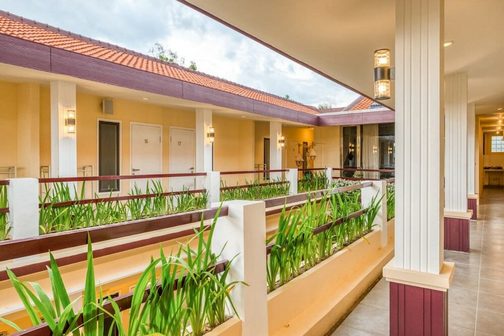 Фото RedDoorz Syariah near Kebon Rojo Park Blitar