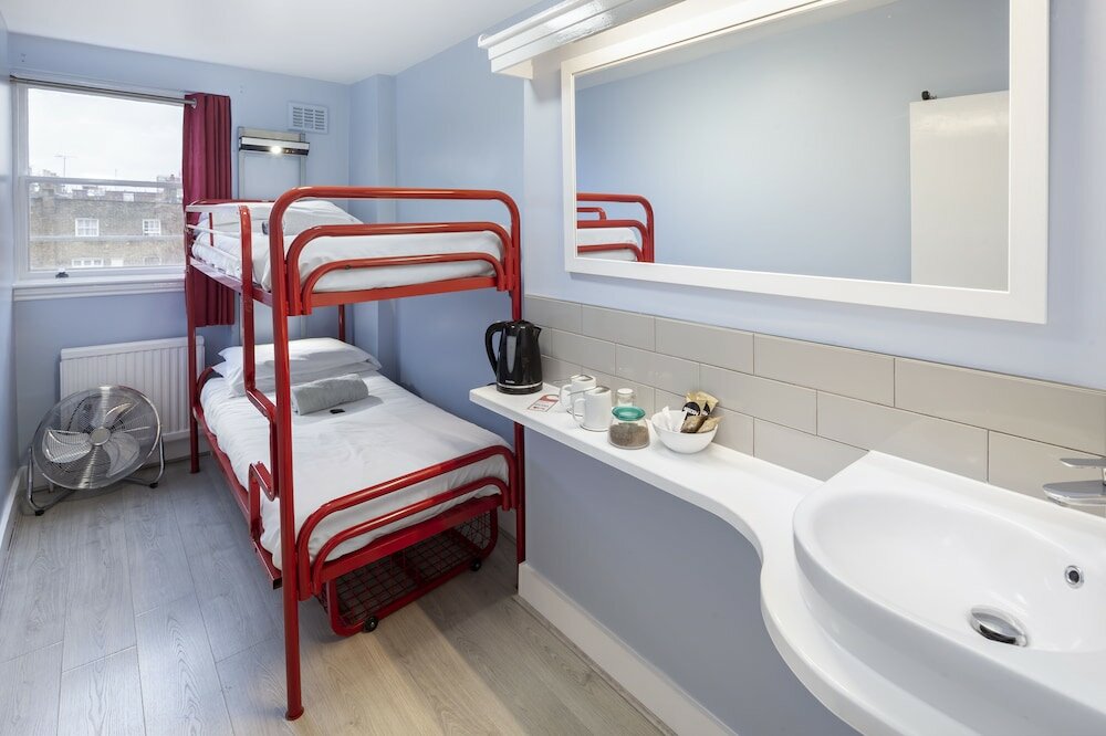 Фото Astor Museum Inn Hostel