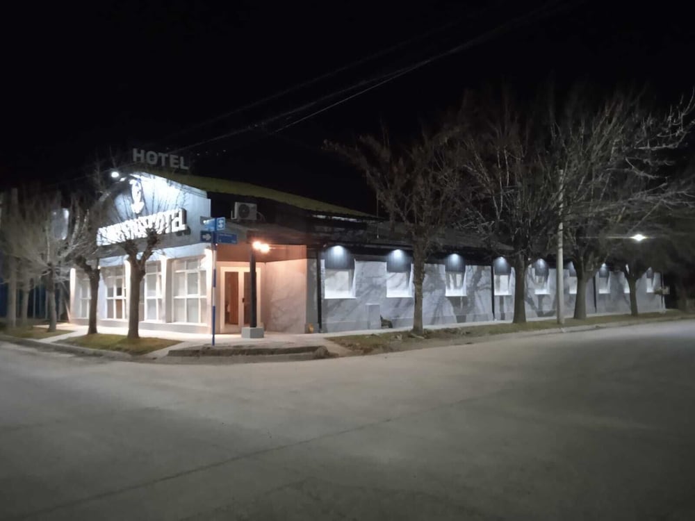 Фото отеля 2