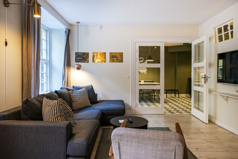 Фото The Churchill 4 - Into This Place