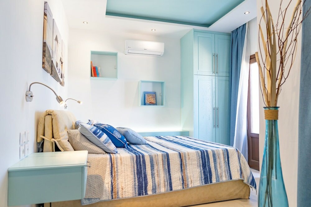 Фото Theoxenia Suites & Apartments