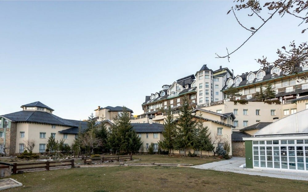 Фото Aparthotel Trevenque