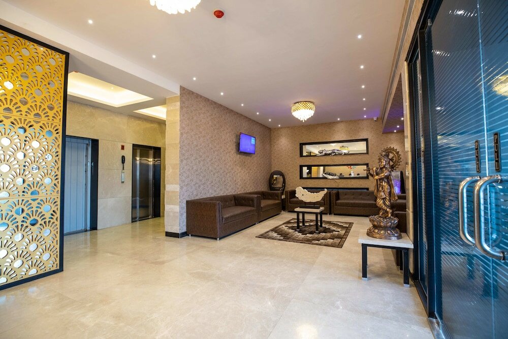 Фото Grand Seasons - The Business Hotel