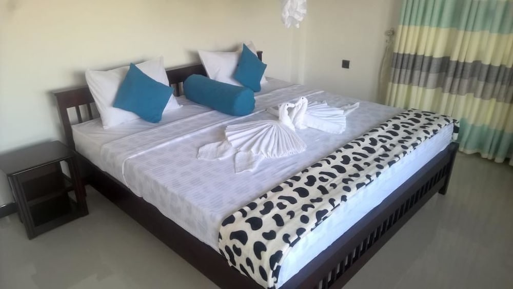 Фото Cloudy Hill Cottage