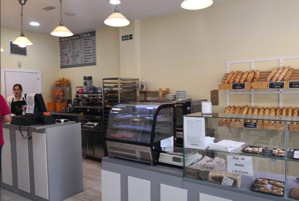 Фото Hostal Golden Alcalá