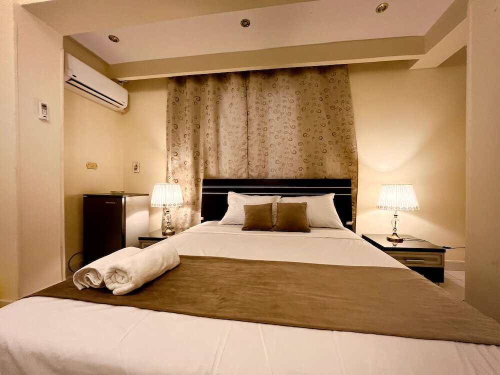 Фото Pyramids House