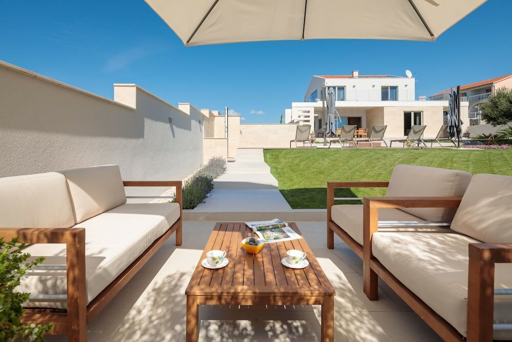 Фото Luxury Villa Cinderella with Swimming Pool