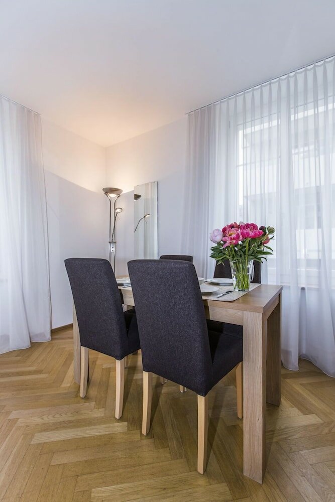 Фото Nest- Eidmattstrasse